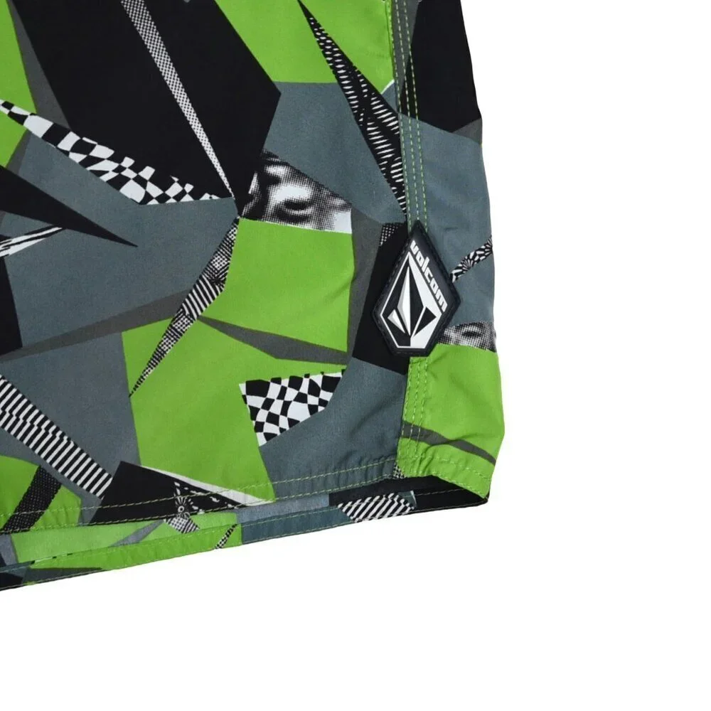 VOLCOM Y2K Surf Board Shorts Measures Sz 32